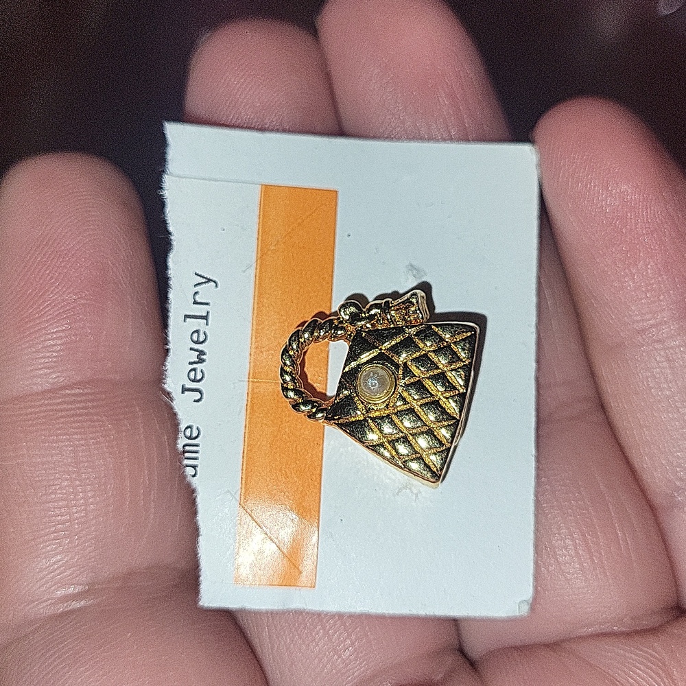 Vintage gold purse pin
